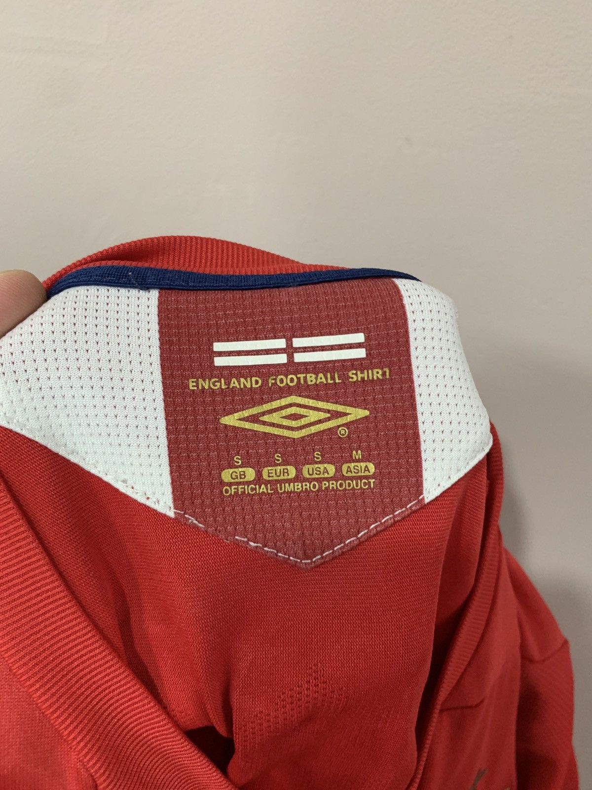 Umbro × Vintage England 2006 Away Football Shirt Umbro Vintage GERRARD #4 Size US S / EU 44-46 / 1 - 12 Thumbnail