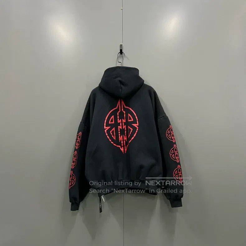 Balenciaga Balenciaga Vintage BB Printed Qilin Arm Hoodie Size US M / EU 48-50 / 2 - 2 Thumbnail