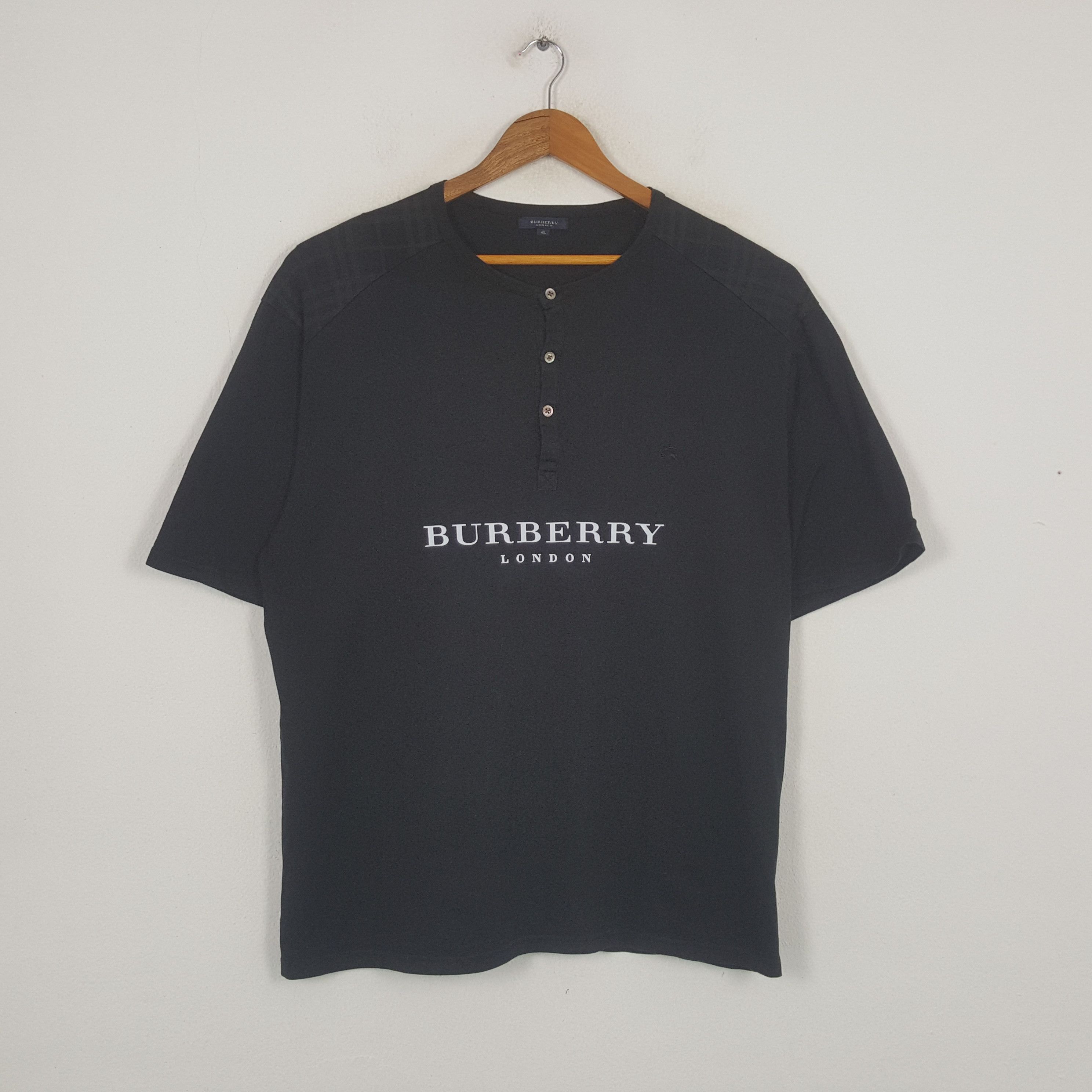Burberry × Vintage Vintage BURBERRY LONDON Fashion Brand T-shirt C285N9 Size US XL / EU 56 / 4 - 1 Thumbnail
