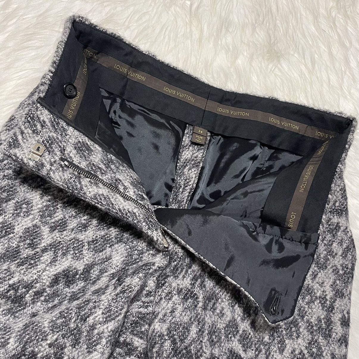 Louis Vuitton Authentic beautiful Louis Vuitton leopard print pantsuit 34 Size XXS / US 00 / IT 34 - 11 Thumbnail