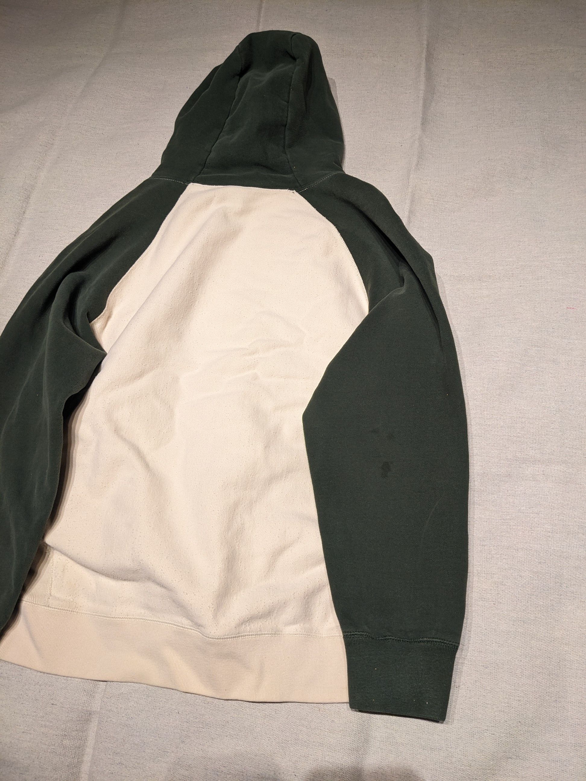 Gap Vintage 2 Tone Cream and Green Gap hoodie mens L Size US L / EU 52-54 / 3 - 5 Thumbnail