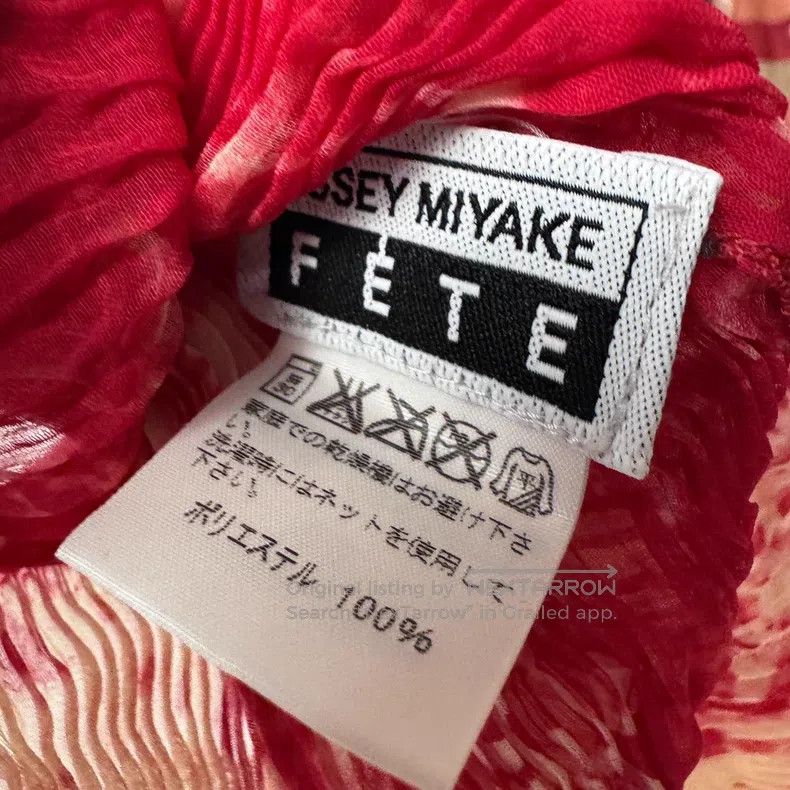 Issey Miyake Issey Miyake Willow Pleat Red Ink Wash Gradient Top Size M / US 6-8 / IT 42-44 - 3 Thumbnail