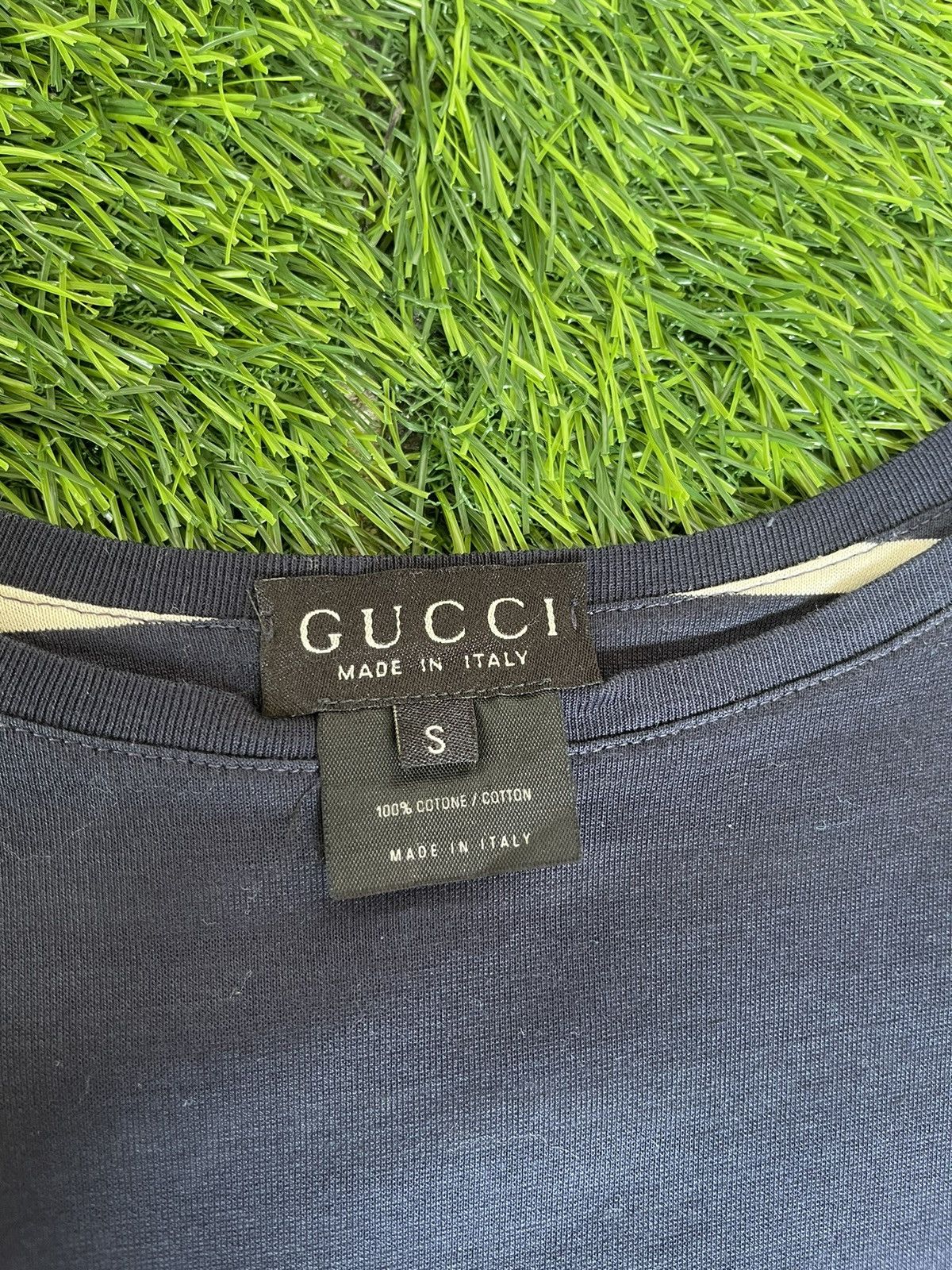 Gucci A/W’25🔥GUCCI🔥Embroidered Crest Logo 3Quartes Tshirt Size S / US 4 / IT 40 - 18 Thumbnail
