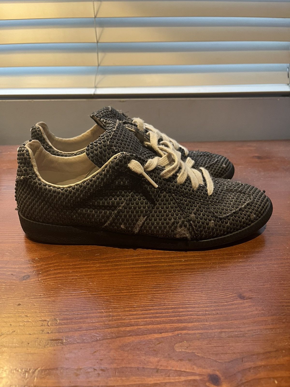 Maison Margiela MAISON MARGIELA TEXTURED REPLICA GATS Size US 8 / EU 41 - 2 Thumbnail