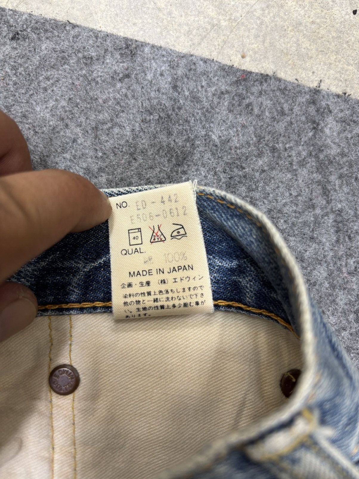 Edwin 💥Wide 90s💥Vintage Edwin Mnimalist Fade Selvedge Denim F626 Size US 29 - 19 Thumbnail