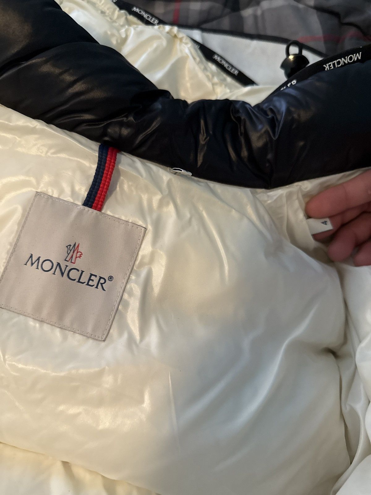 Moncler Moncler Flumet Giubbotto Size S / US 4 / IT 40 - 1 Thumbnail