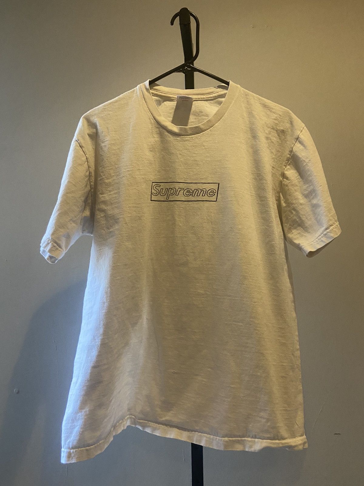 Supreme Supreme SS21 Kaws Box Logo Size US L / EU 52-54 / 3 - 1 Thumbnail