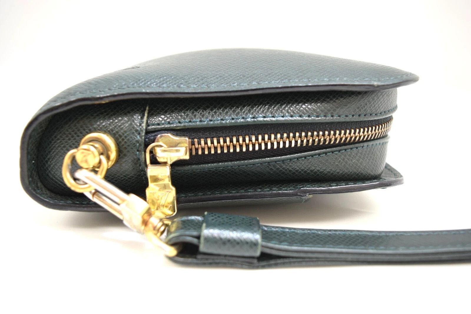 Louis Vuitton Louis Vuitton Baikal Clutch Bag Taiga Leather Epithea M30184 Size ONE SIZE - 7 Thumbnail