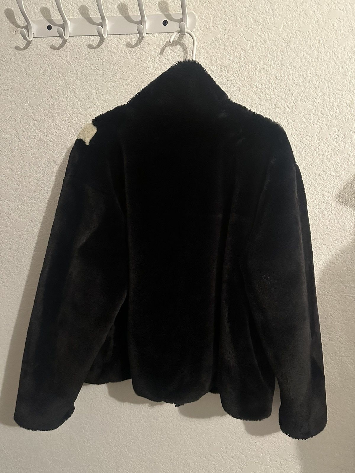 Nike SPORTSWEAR FAUX FUR SWOOSH JACKET Size S / US 4 / IT 40 - 4 Thumbnail