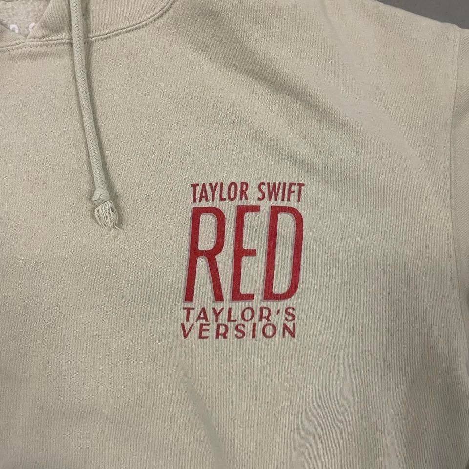 Vintage Taylor swift eras tour hoodie Size US M / EU 48-50 / 2 - 3 Thumbnail