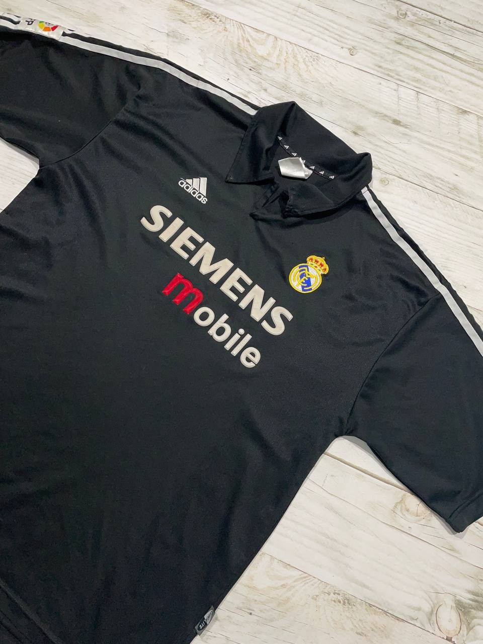 Adidas Vintage Adidas Real Madrid 2002 2003 Away Shirt Jersey Size US XL / EU 56 / 4 - 2 Thumbnail