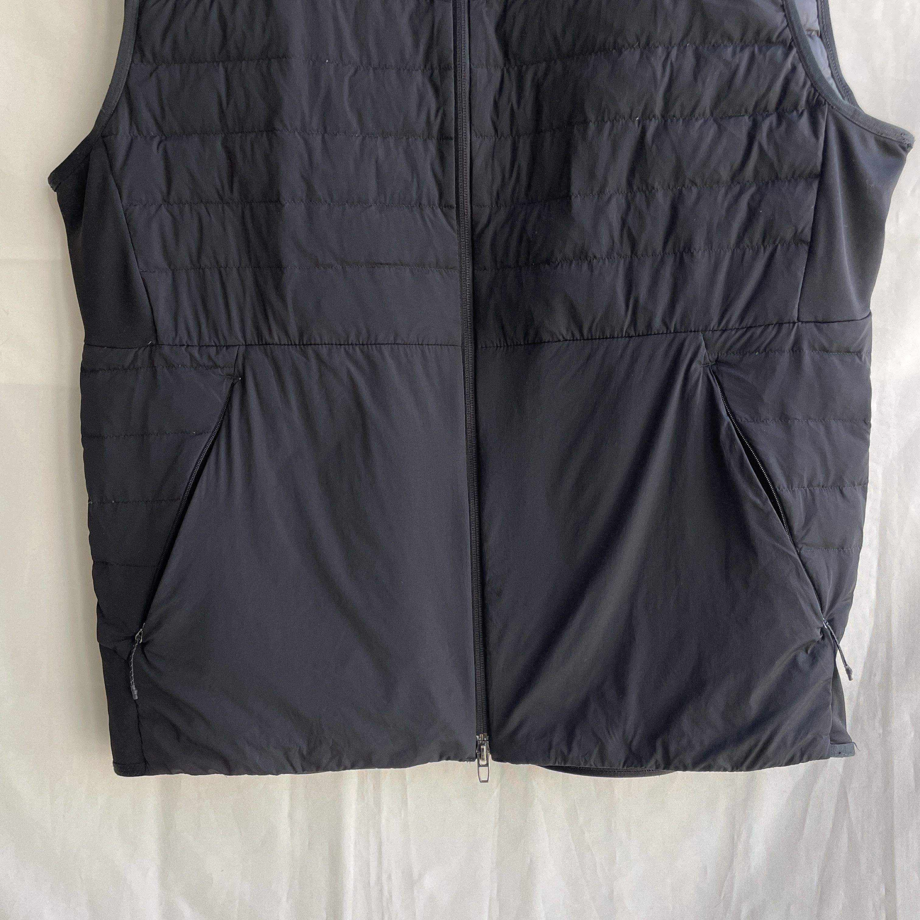 Lululemon Lululemon Down For It All Mens Black Vest Size XL Size US XL / EU 56 / 4 - 4 Thumbnail