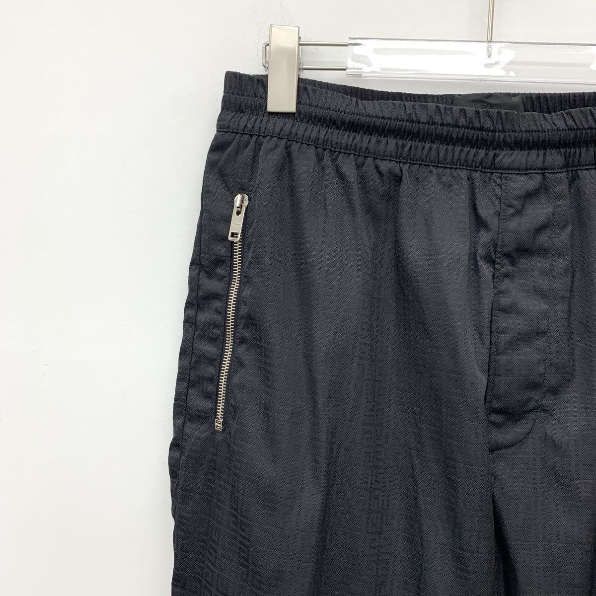 Givenchy Givenchy Black All-over Logo Tone-on-Tone Casual Pants K26WX Size US 34 / EU 50 - 3 Thumbnail