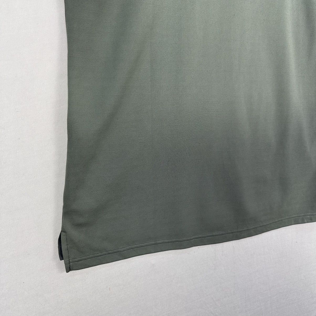 Vintage Vintage Ferrari Shell Manufacturing Thrashed Polo Tee Size US M / EU 48-50 / 2 - 5 Thumbnail