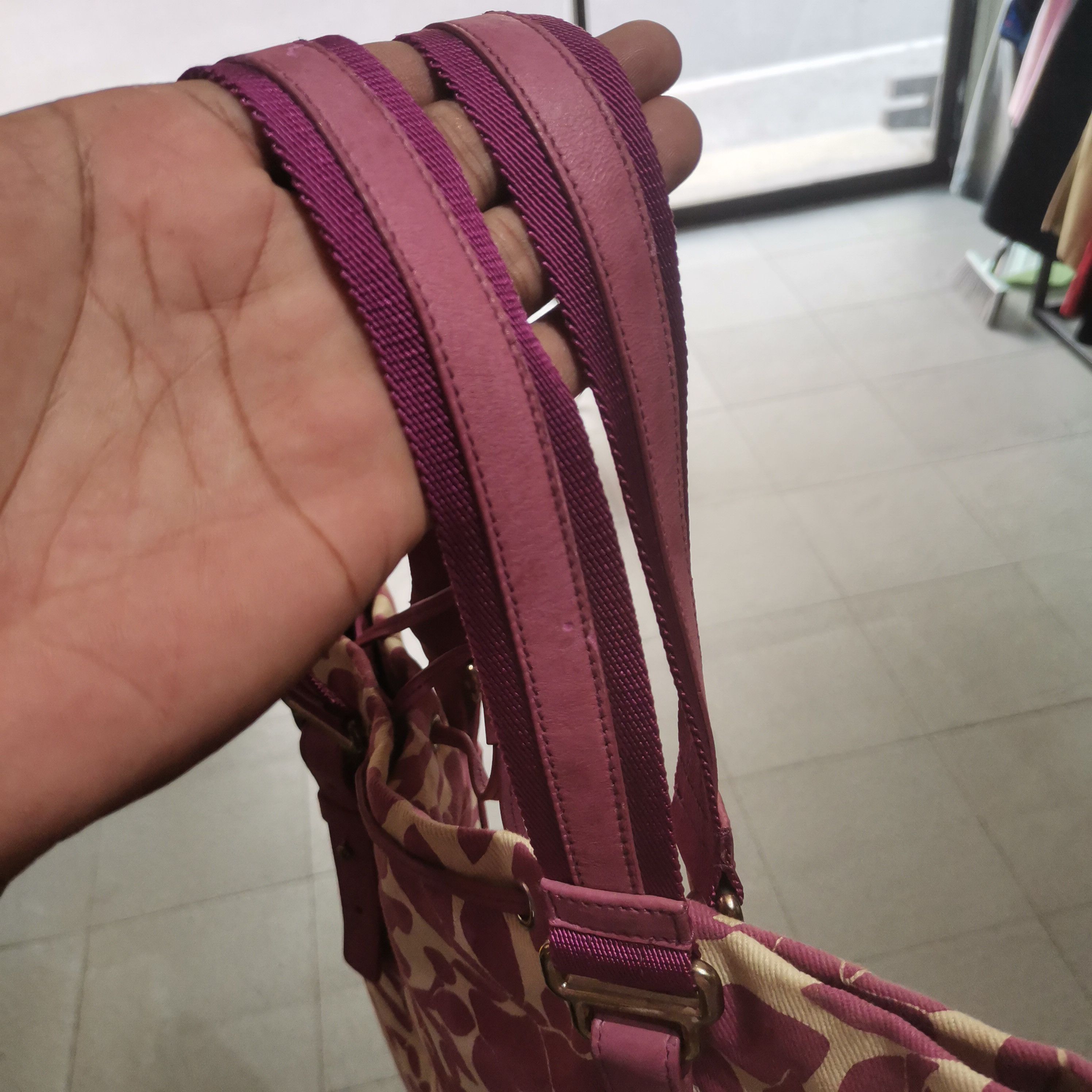 Yves Saint Laurent vintage Yves Saint Laurent Size ONE SIZE - 9 Thumbnail