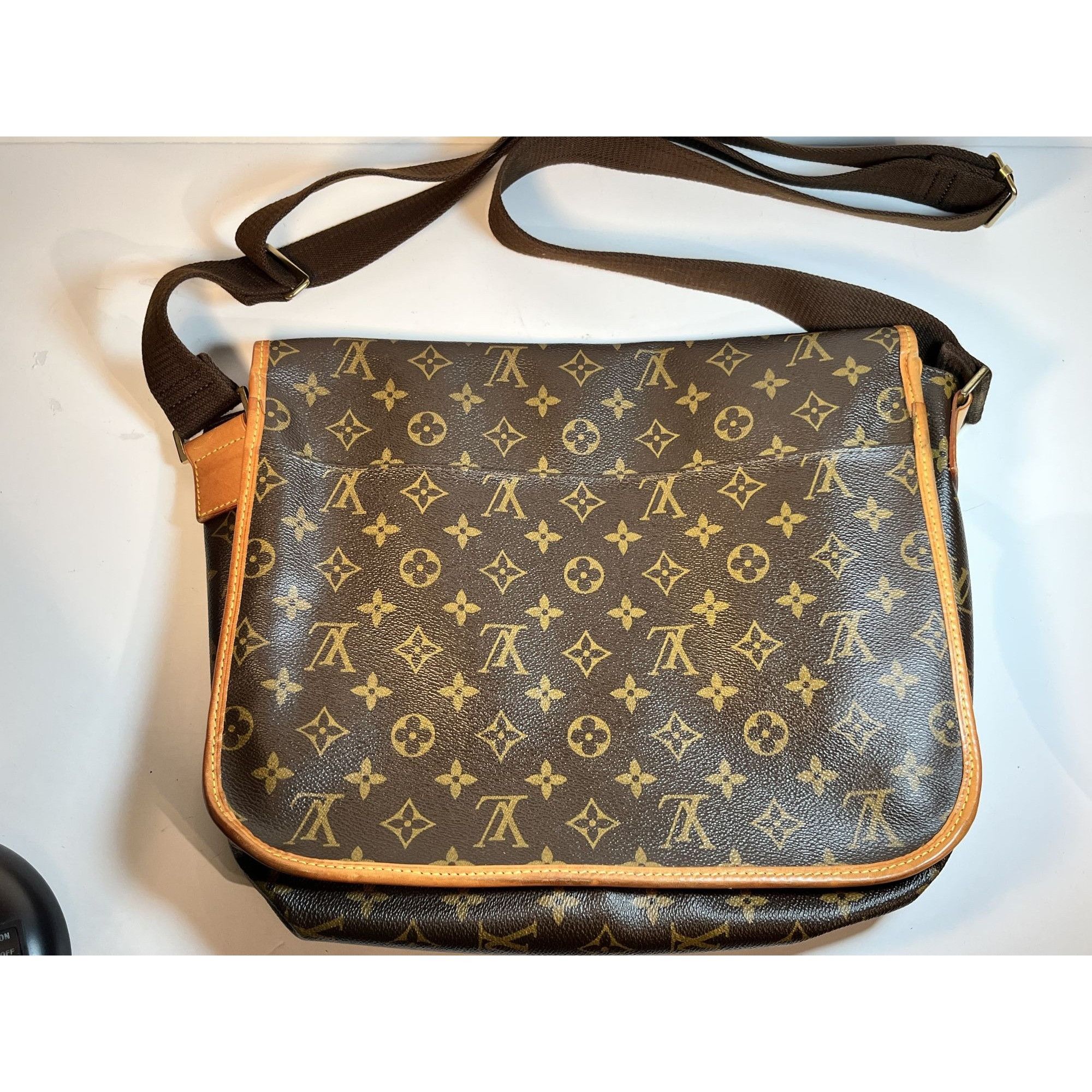 Louis Vuitton Louis Vuitton LV Bosphore Messenger Shoulder Bag Crossbody R Size ONE SIZE - 13 Thumbnail