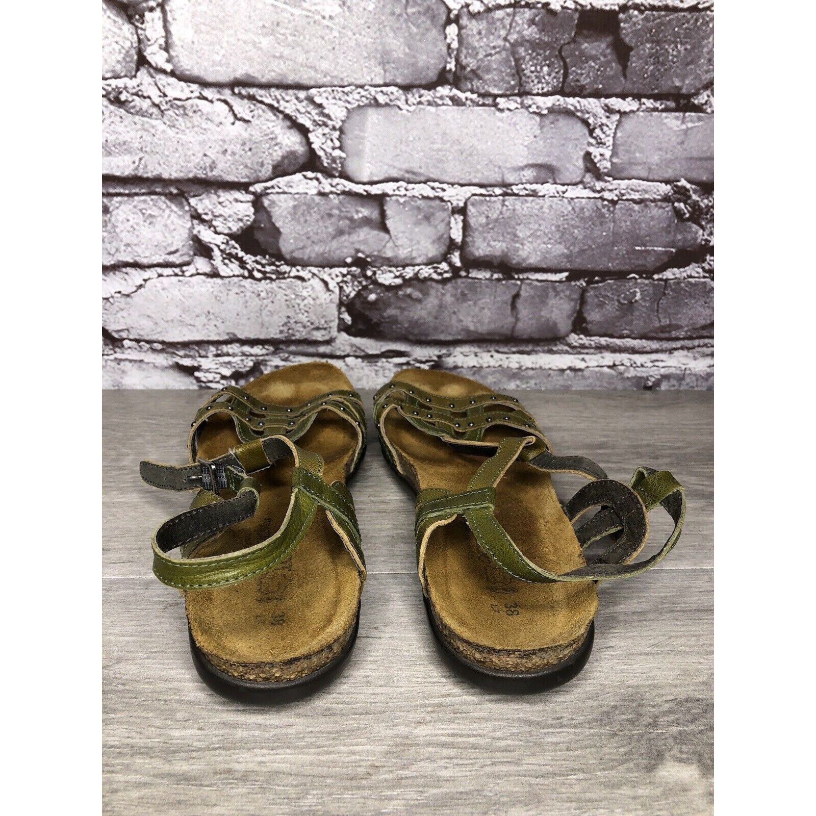 Other Naot Elinor Pine Green Leather Strappy Cork Strap Sandals Wo Size US 7.5 / IT 37.5 - 4 Thumbnail
