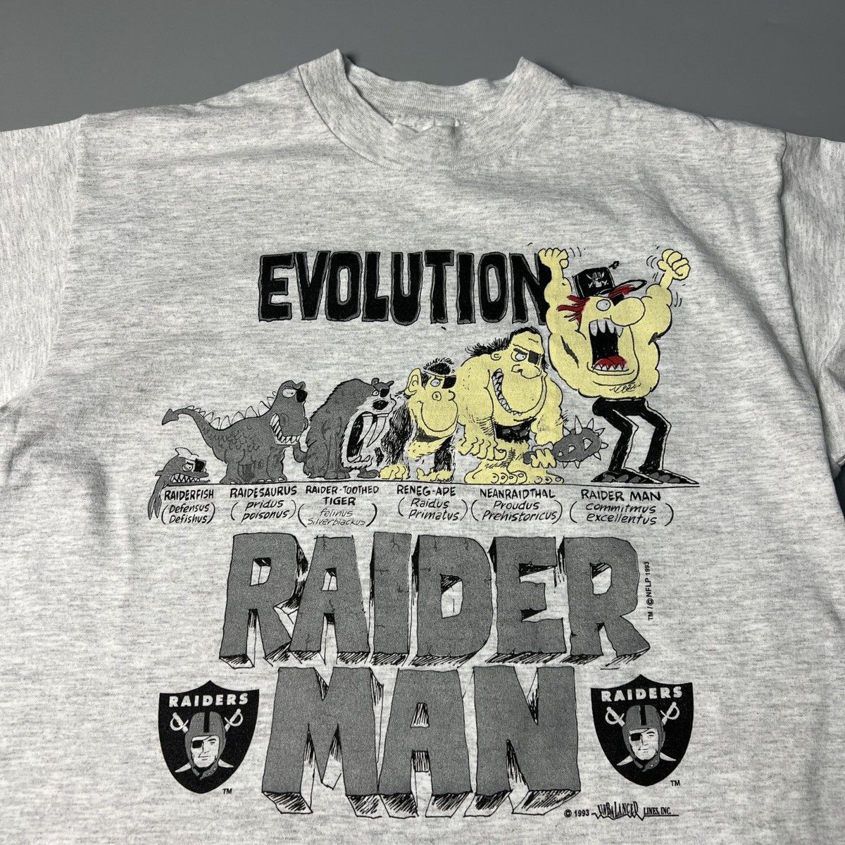 Vintage 1993 Los Angeles Raiders “Raider Man” Evolution Nfl Tees Size US M / EU 48-50 / 2 - 2 Thumbnail