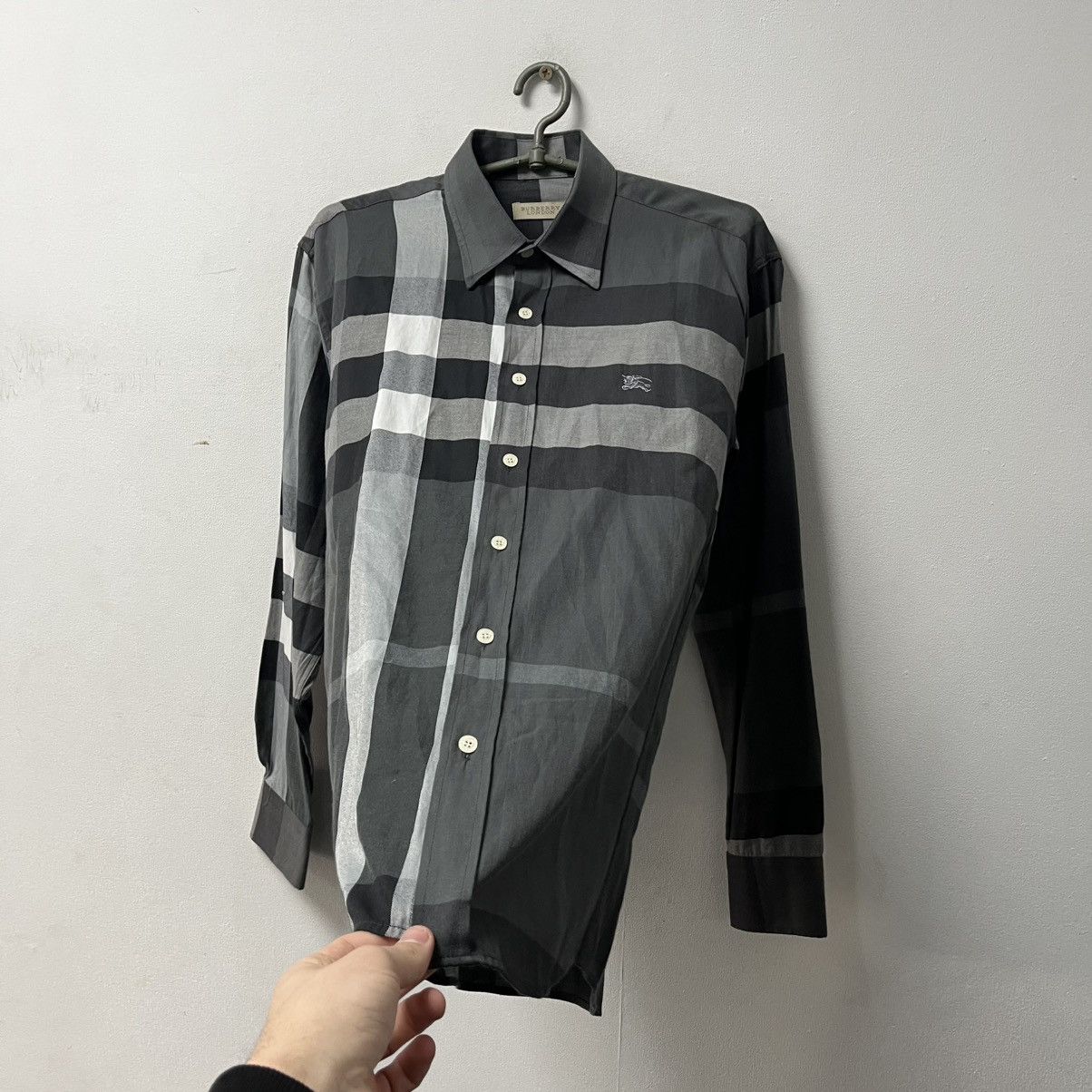 Burberry Burberry shirt Size US S / EU 44-46 / 1 - 7 Thumbnail