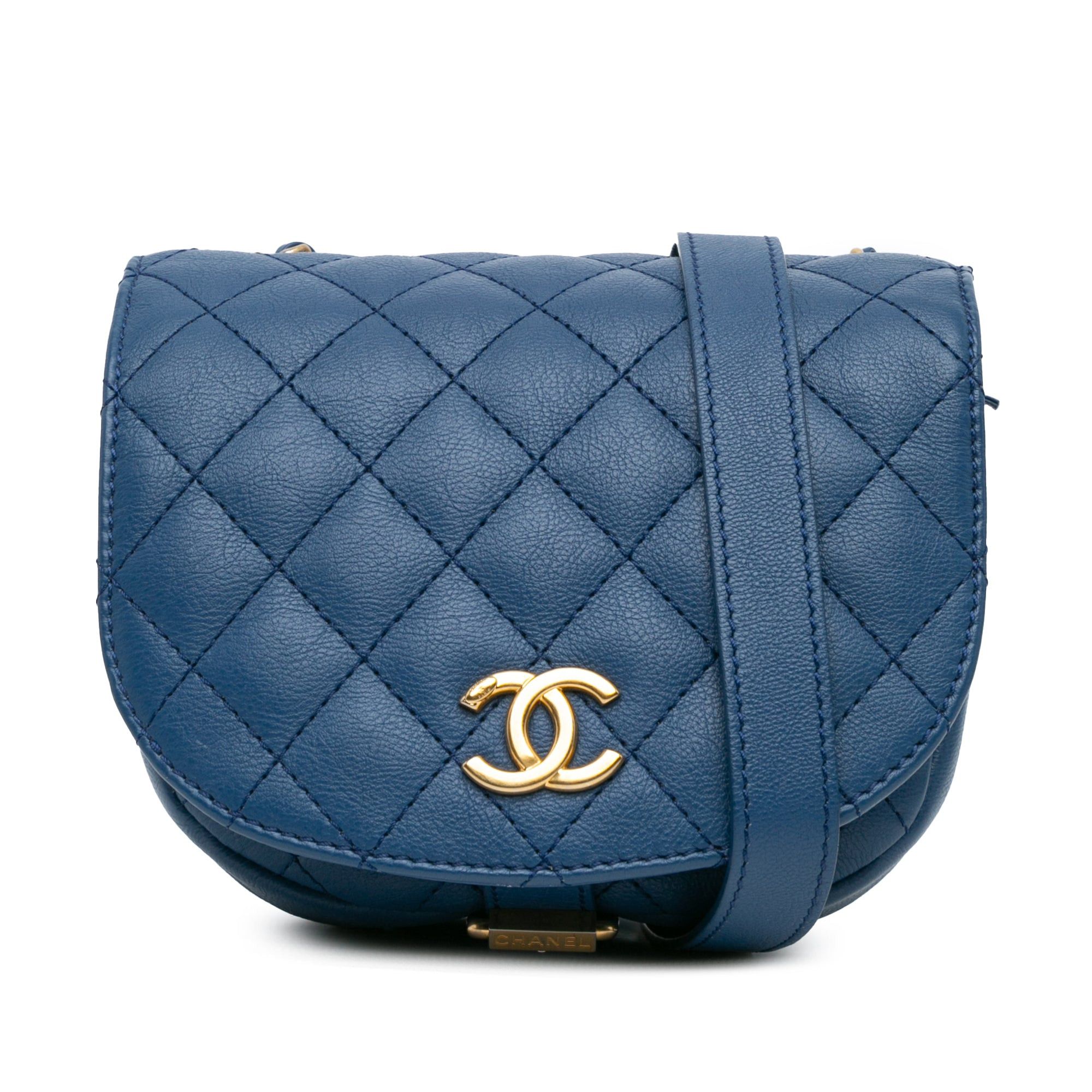 Quilted Grained Calfskin Casual Trip Messenger