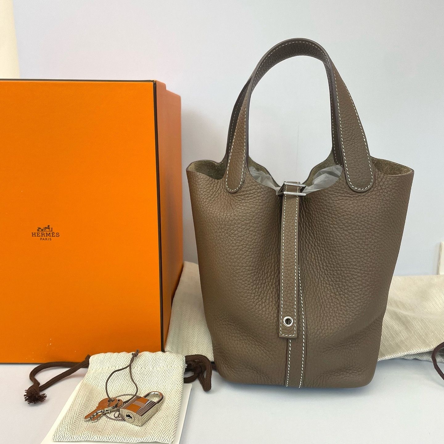 Hermes Hermès Picotin Lock 18 Taurillon Clemence Handbag Size ONE SIZE - 1 Thumbnail