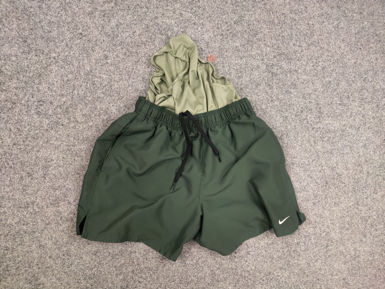 Nike Nike Vintage Dark Green Casual Pocket Shorts Y2K Style Size US 32 / EU 48 - 10 Thumbnail