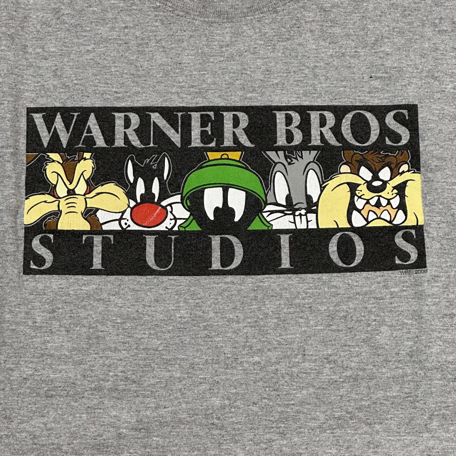 Warner Bros Warner Bros Men T-Shirt XL Gray Graphic Logo Size US XL / EU 56 / 4 - 3 Thumbnail
