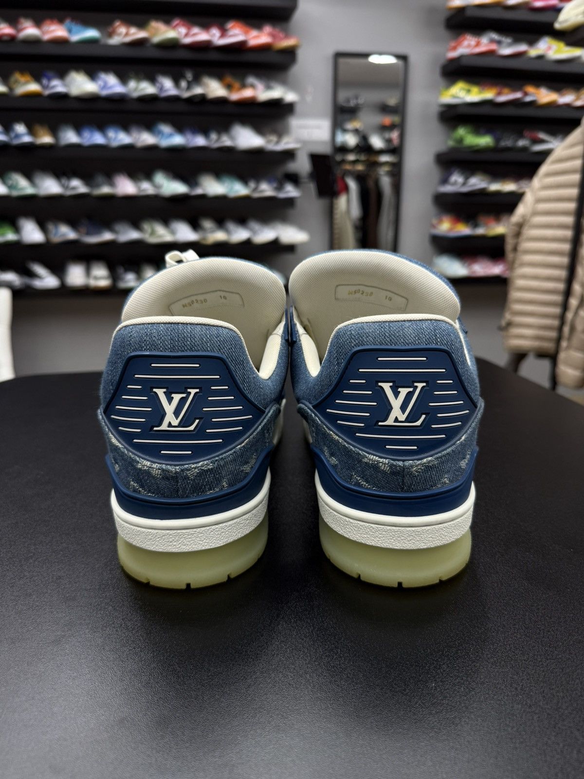 Louis Vuitton Louis Vuitton Trainer Denim Monogram size 10LV / 11 US Size US 11 / EU 44 - 12 Thumbnail