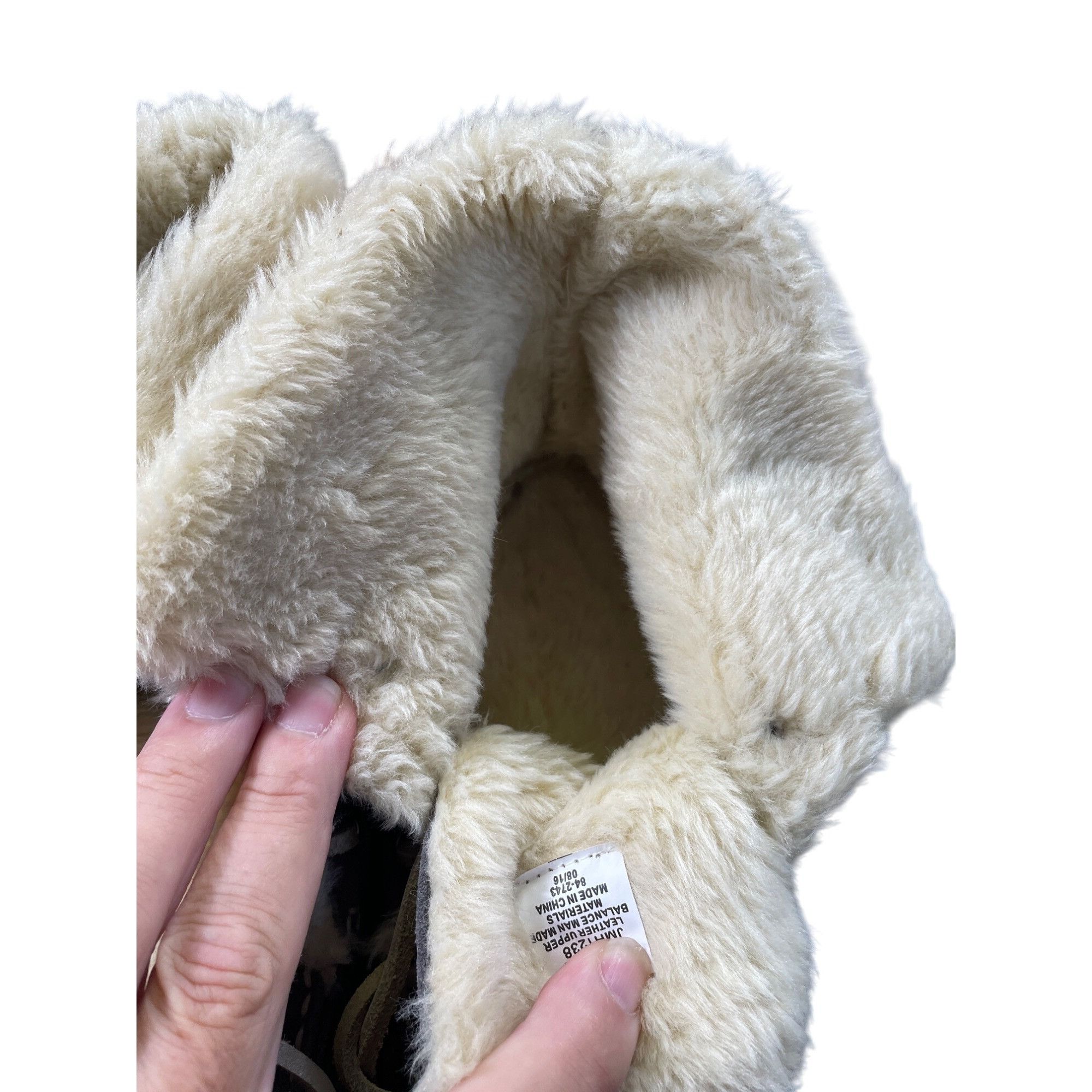 Cabelas Cabelas Womens Gray Suede Fur-Lined Ankle Bootie Shoes Size Size US 7 / IT 37 - 10 Thumbnail