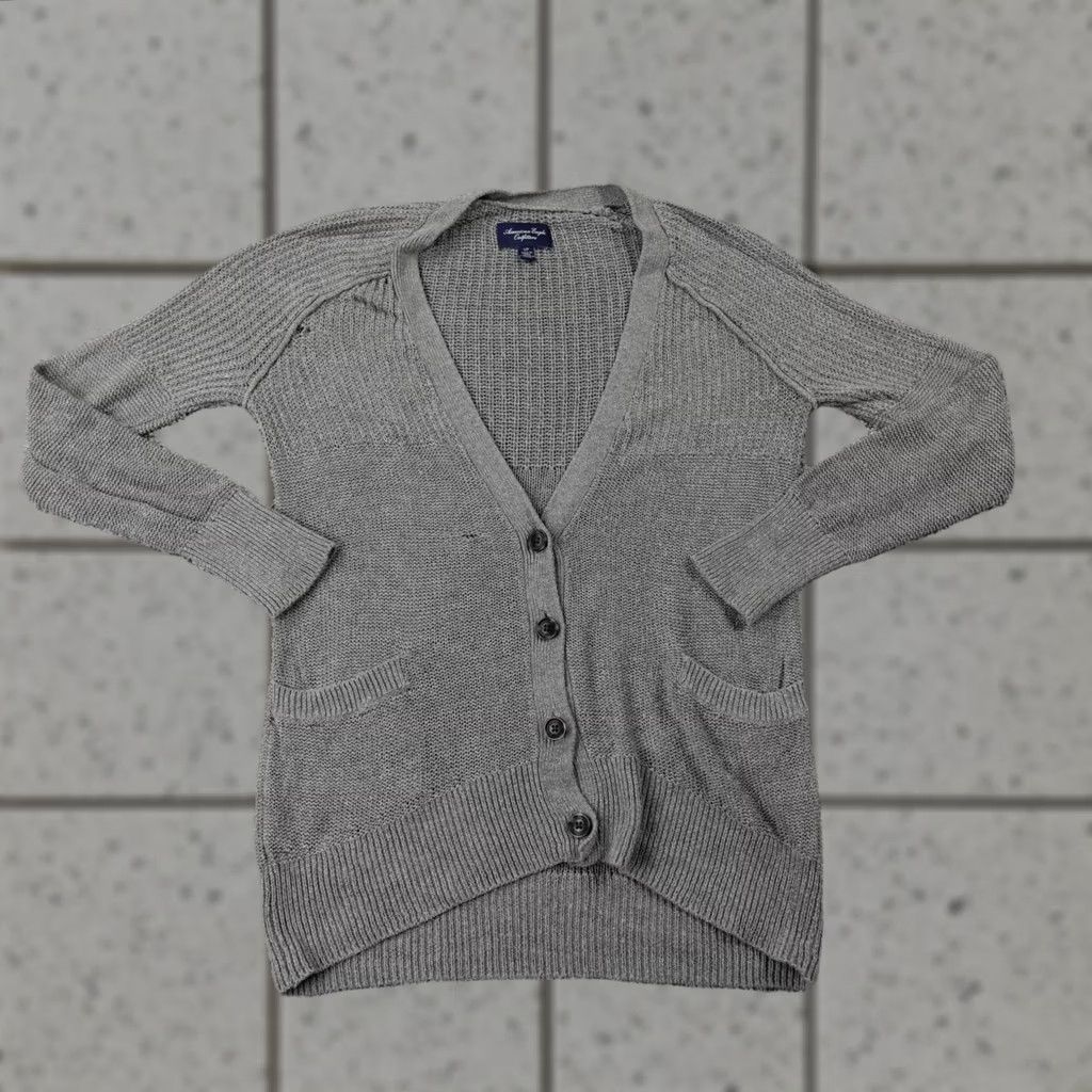 American Eagle Outfitters American Eagle Cardigan Womens S Gray Knit Button Sweater Cardigan Size S / US 4 / IT 40 - 1 Thumbnail