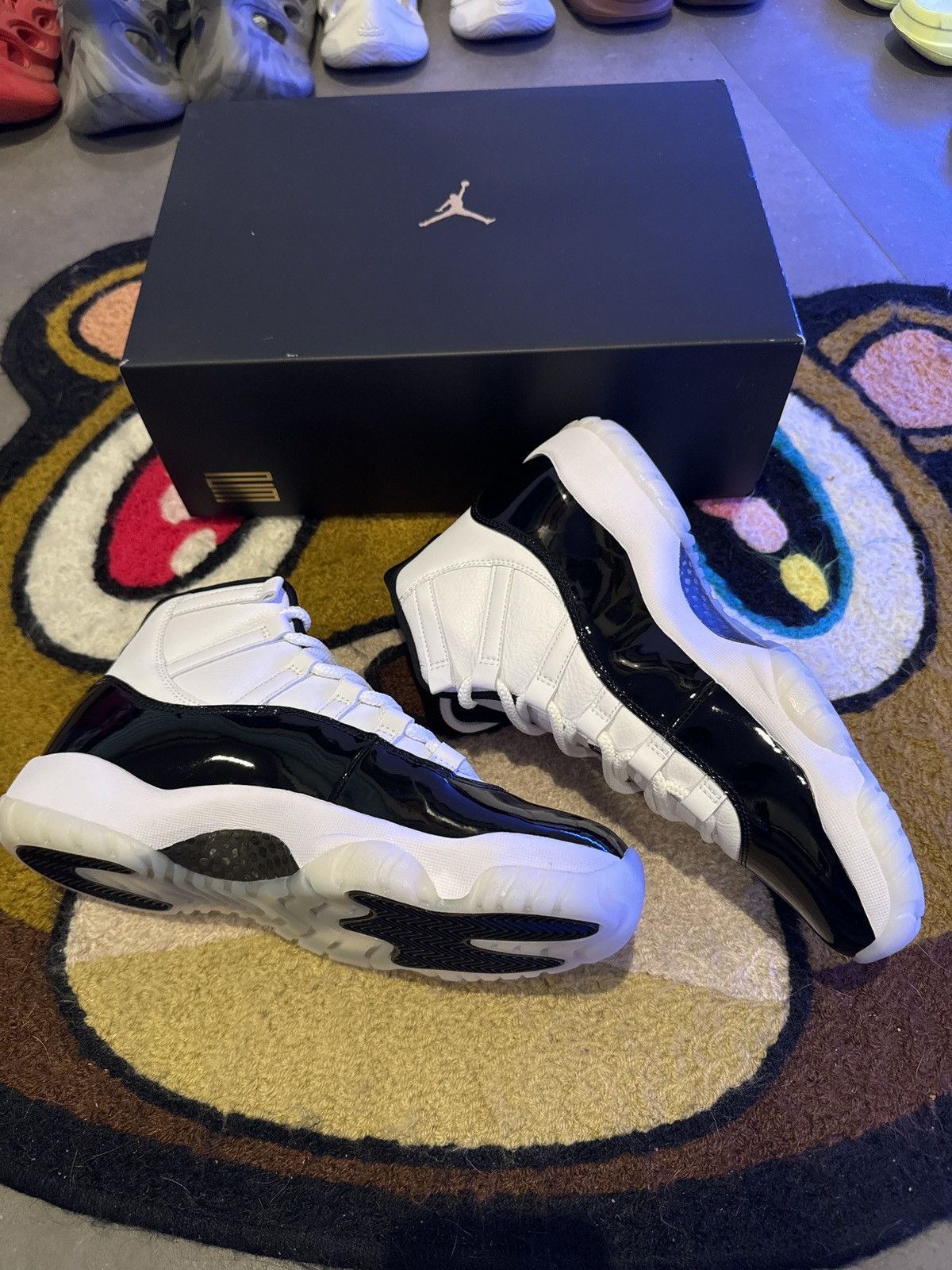 Jordan Brand Air Jordan 11 “Gratitude” Size US 9 / EU 42 - 7 Thumbnail