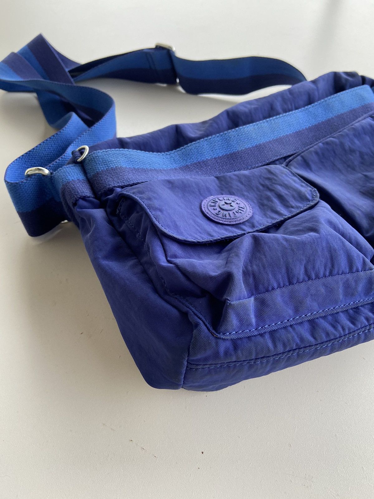 Vintage Kipling Vintage Bag Y2K Style Hype Messenger Size ONE SIZE - 5 Thumbnail