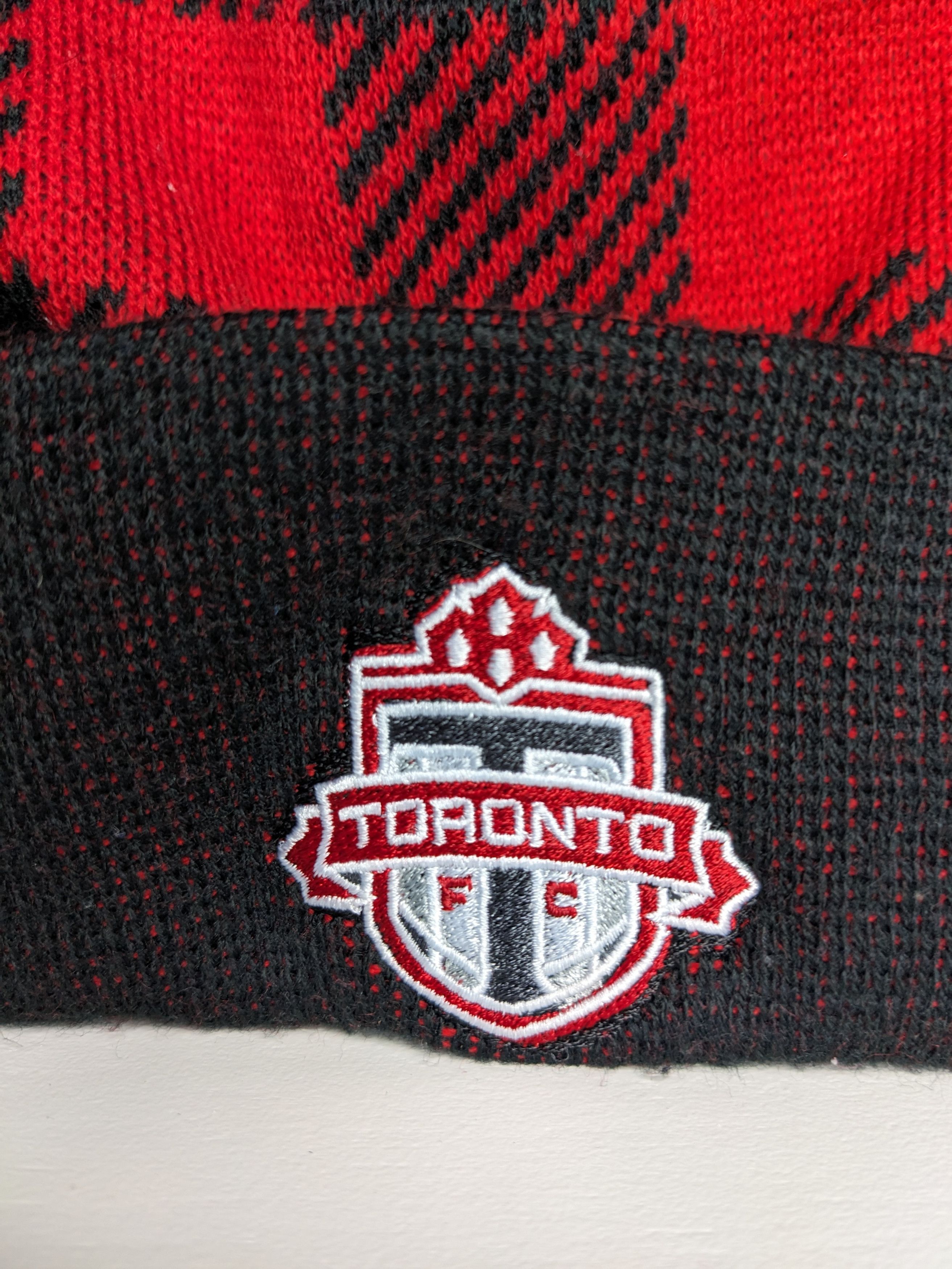 Vintage Toronto FC Pom Knit Beanie Buffalo Plaid OS MLS Hat Logo Size ONE SIZE - 2 Thumbnail
