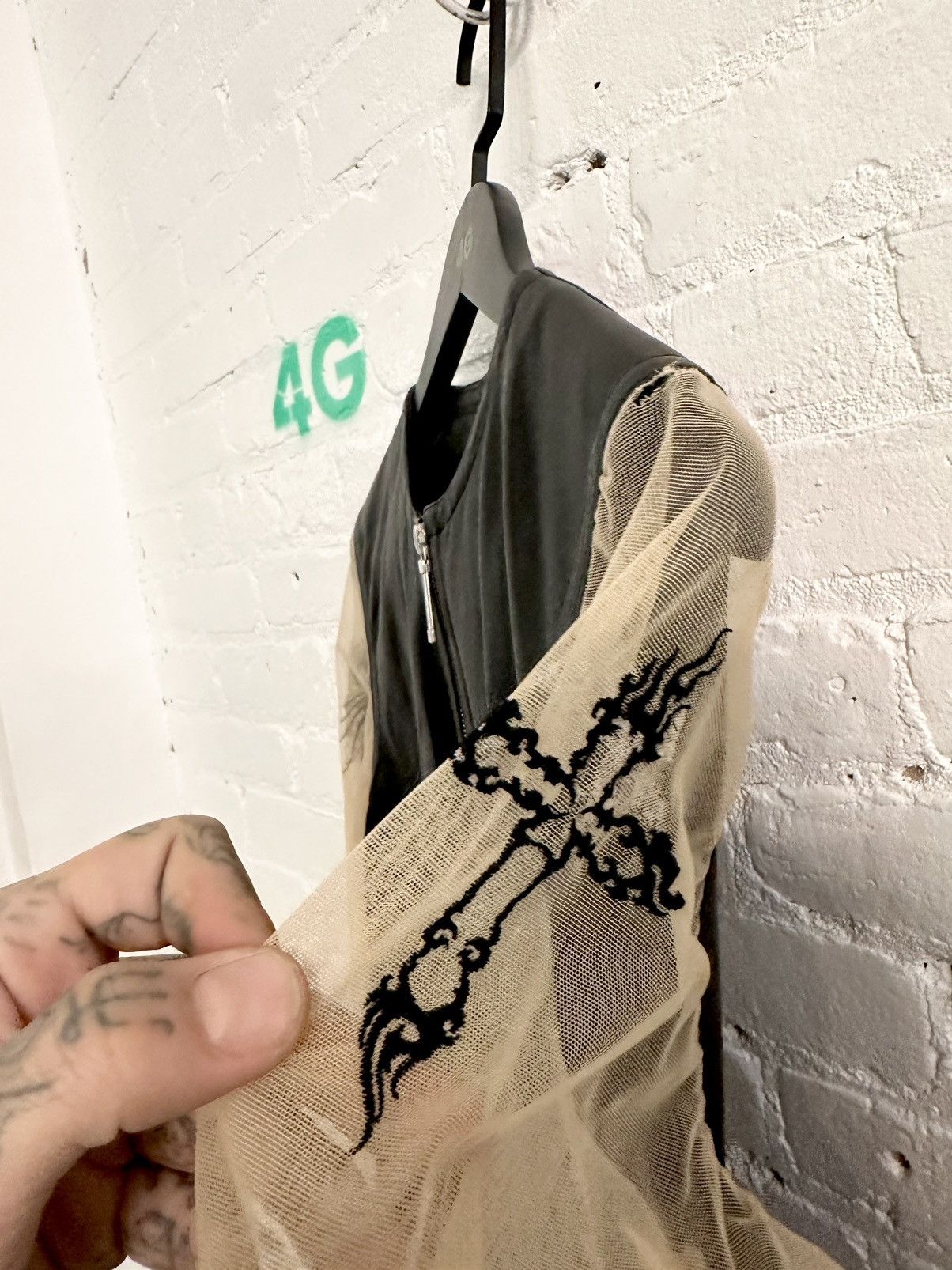Alexander McQueen Alexander McQueen 1996 Runway Tattoo Cross Jacket Size US S / EU 44-46 / 1 - 2 Thumbnail