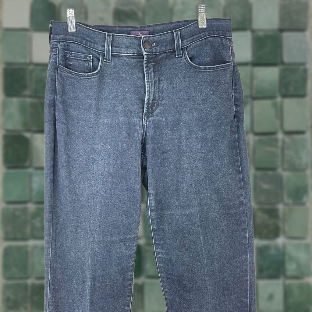 NYDJ NYDJ Blue Denim Embellished Straight Leg Jeans Womens Size 8 Casual Modern City USA Stretch Regular 5-Pocket Blue Denim Try-ons Size 30" / US 8 / IT 44 - 1 Thumbnail