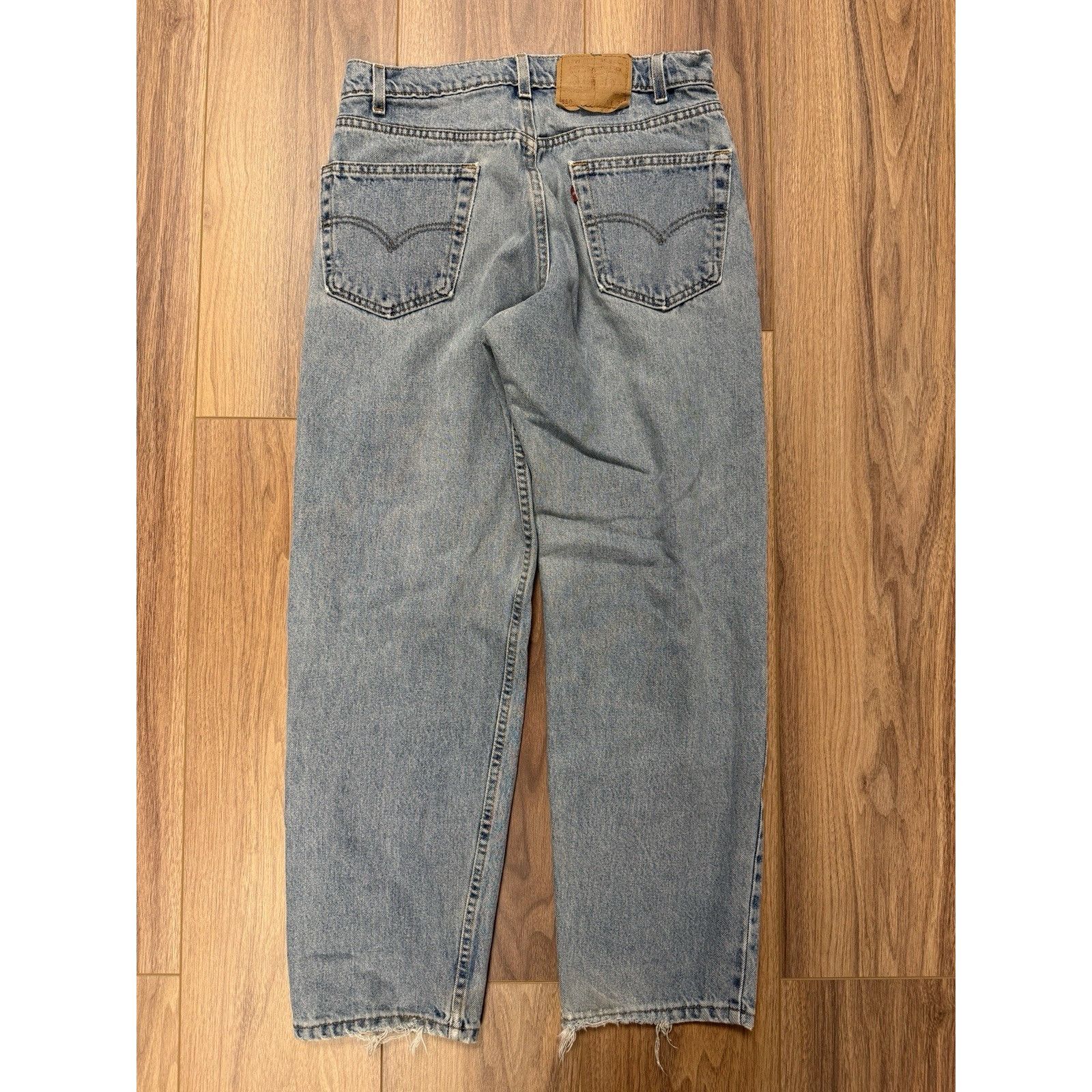 Levi's Vintage Levi's 550 Jeans Mens 31x29 Blue Relaxed USA Size US 31 - 2 Thumbnail