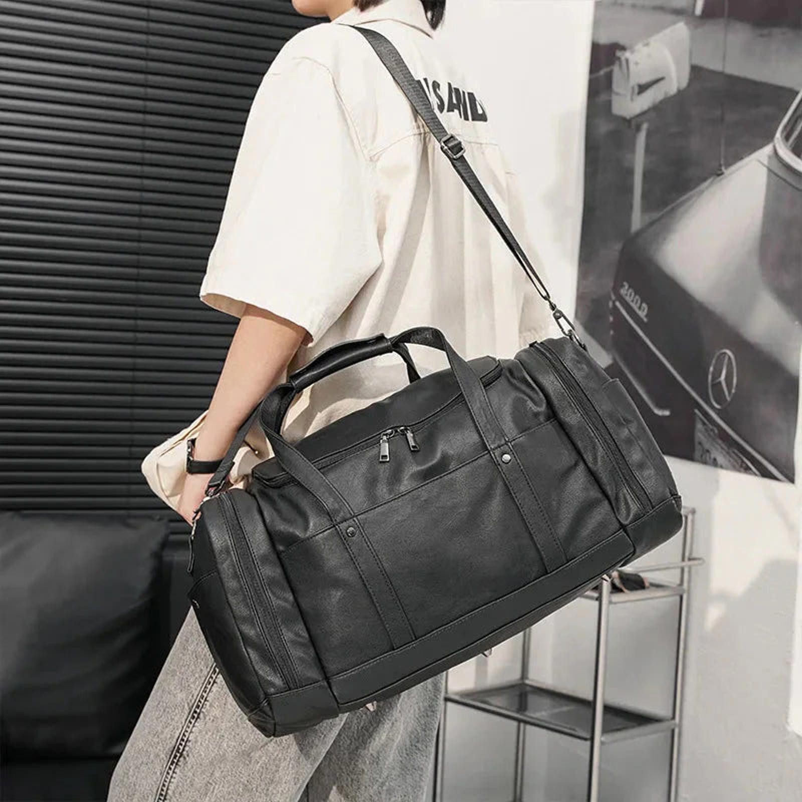 Other Soft Faux Leather Duffle Bag Size ONE SIZE - 1 Thumbnail