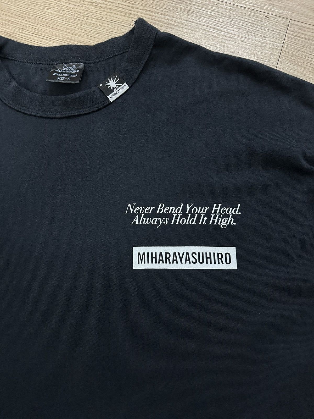 GU × Maison MIHARA YASUHIRO MIHARAYASUHIRO X GU Communications Good Inspiration L/S Tee Size US S / EU 44-46 / 1 - 6 Thumbnail