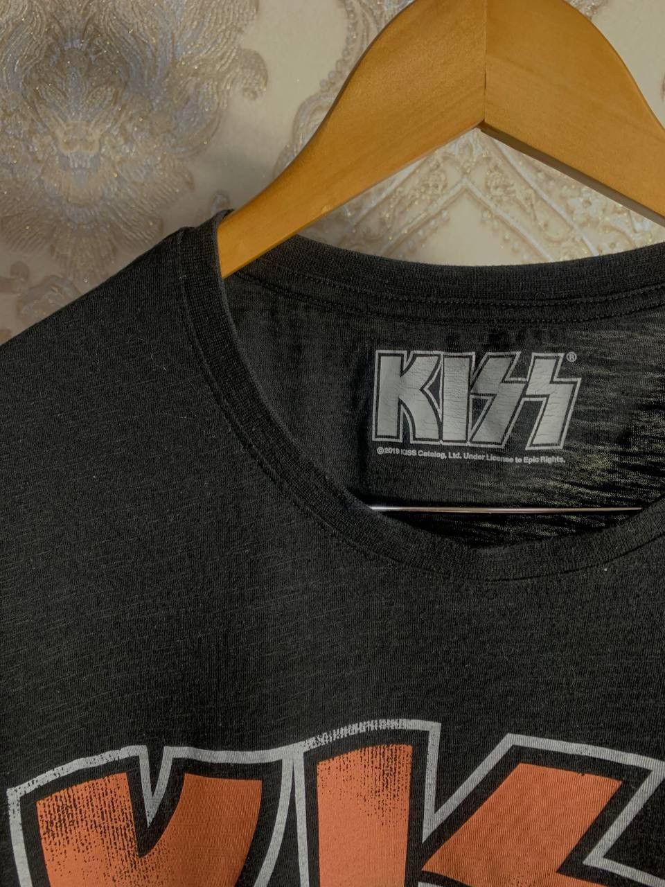Band Tees VINTAGE KISS BIG LOGO ROCK T-SHIRT WORLD TOUR METAL 90s Size US XXL / EU 58 / 5 - 3 Thumbnail