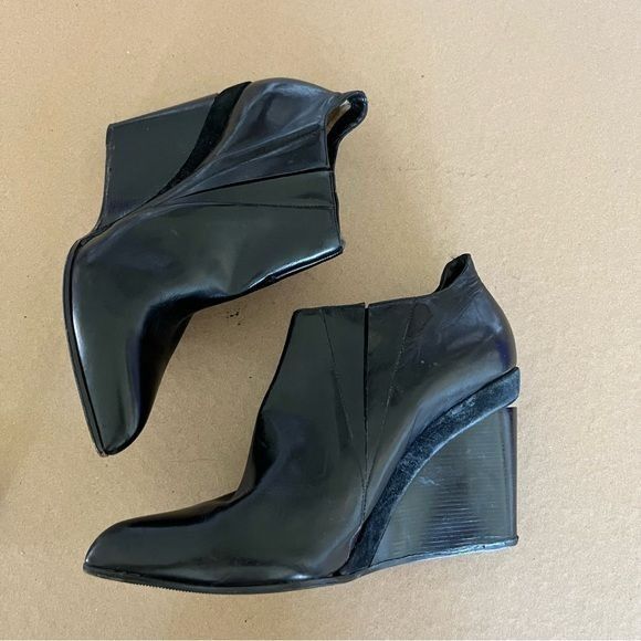 Costume National Costume National Fall 14 Wedge Slit Heel Pointy Toe Booties Size US 9 / IT 39 - 4 Thumbnail