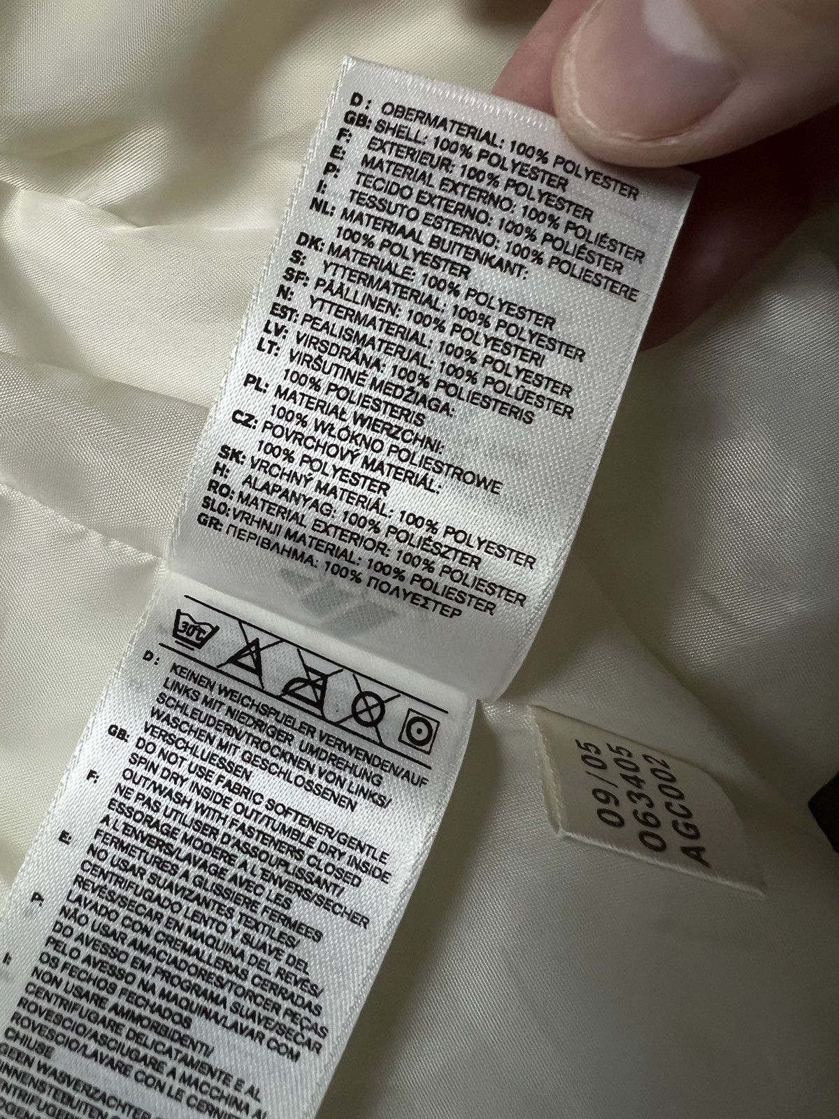 Adidas 00s Adidas Zipper Vintage Puffer Zip-Up Vest y2k 90s Size S / US 4 / IT 40 - 12 Thumbnail