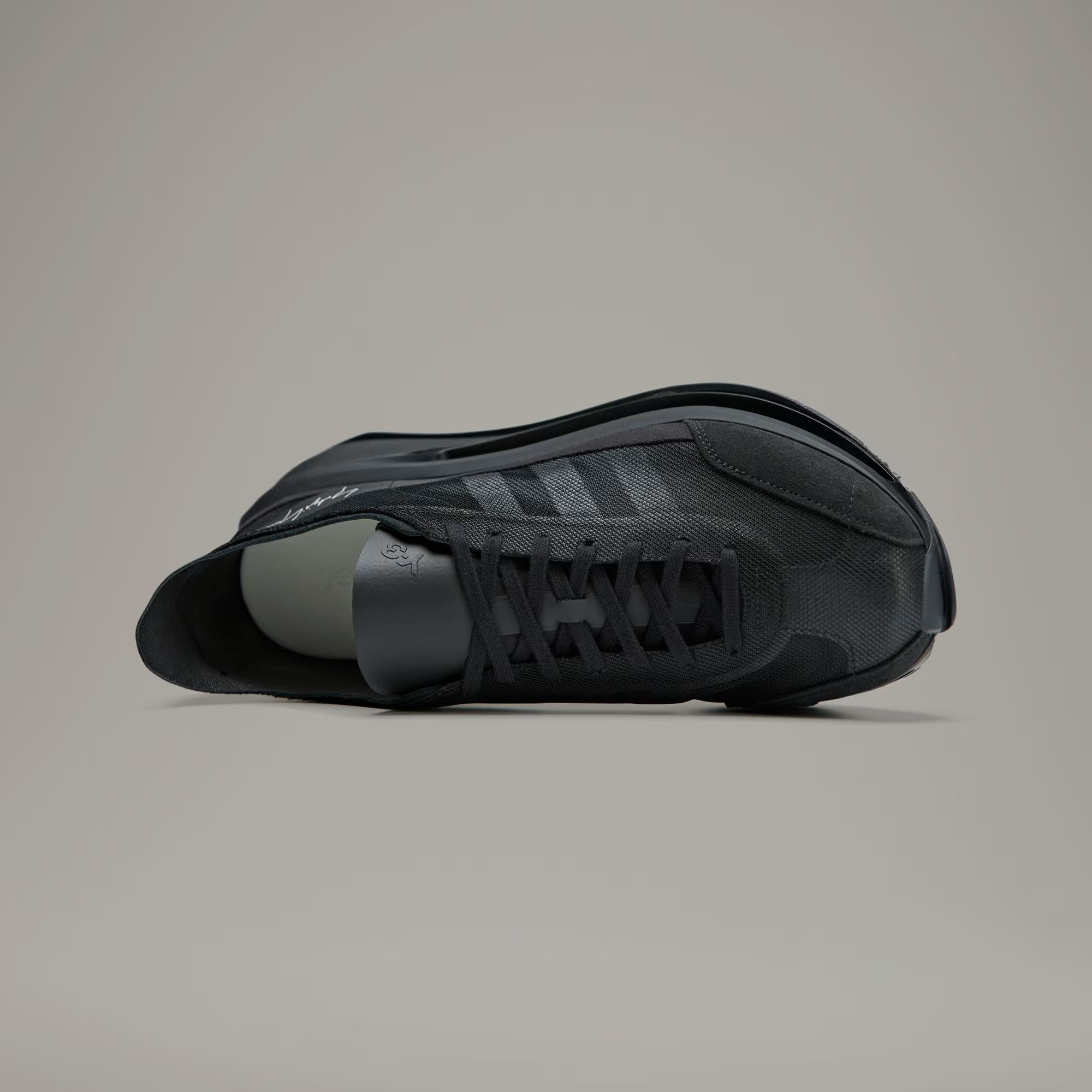 Adidas × Y-3 o1mle0426 Unisex Gendo Run Low-Top Sneakers in Black Size US 12 / EU 45 - 2 Thumbnail