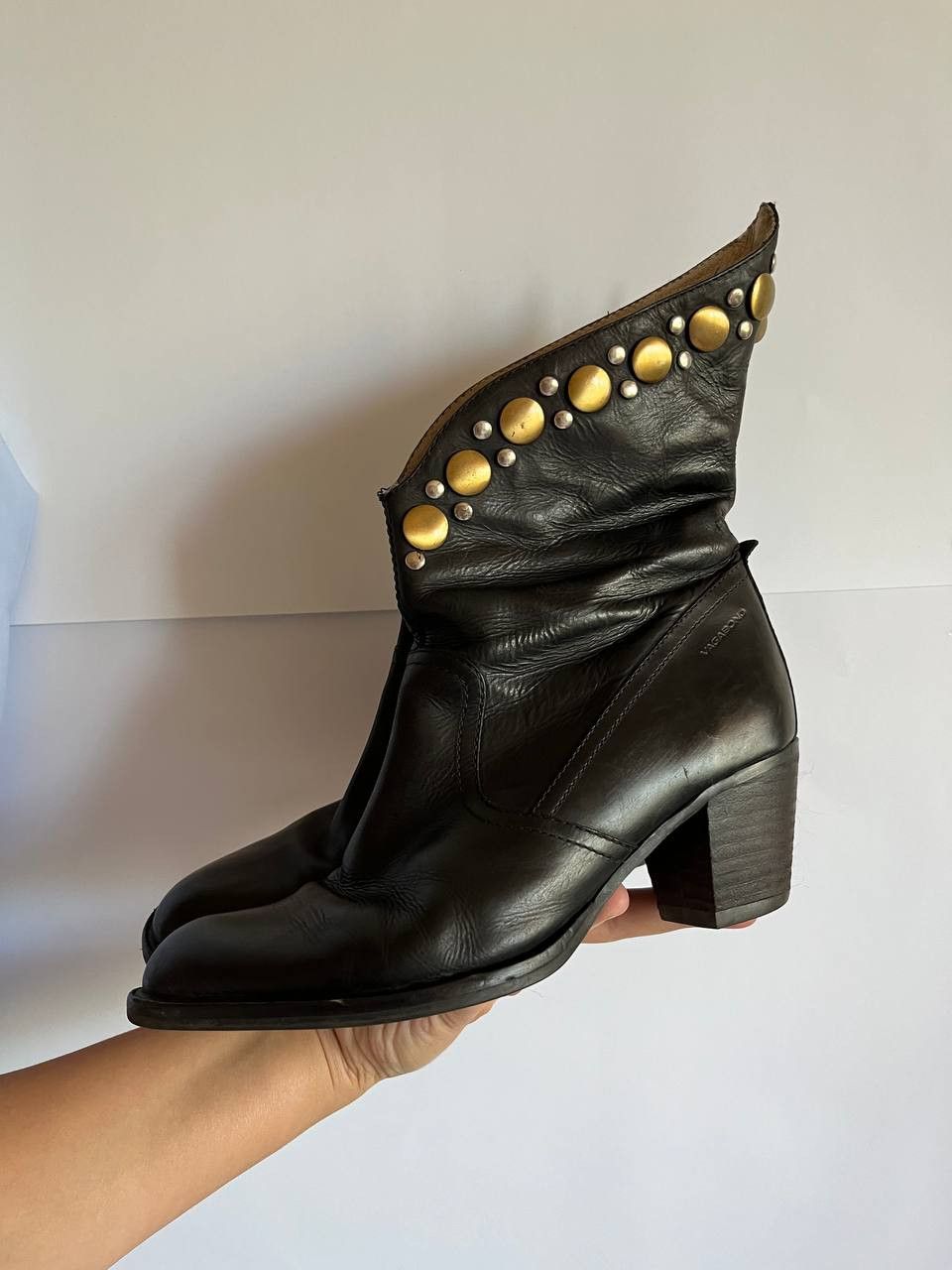 Vagabond × Vintage Vagabond vintage western black leather boots with studs Size US 6 / IT 36 - 1 Thumbnail