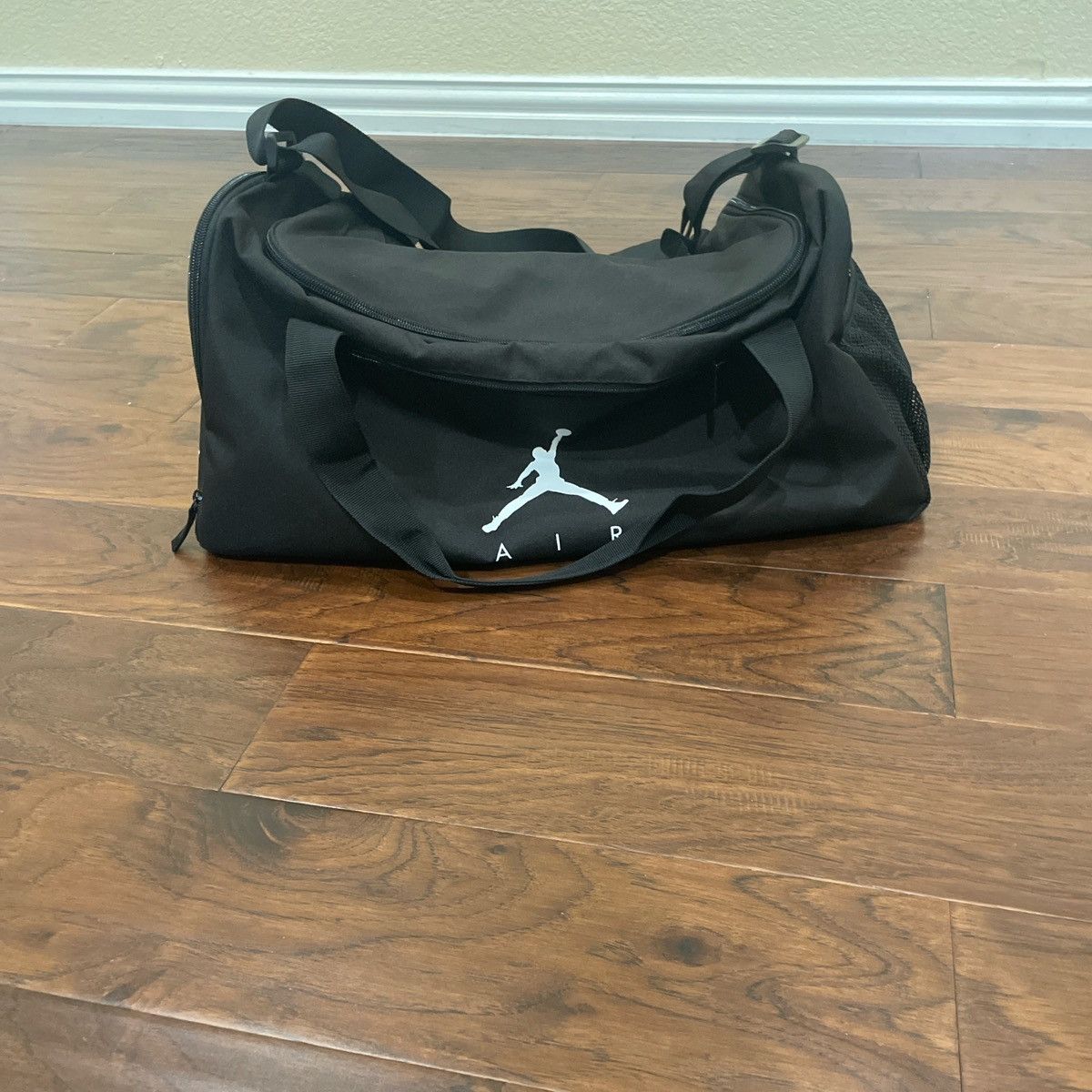 Jordan Brand × Nike Jordan Sport Duffle Size ONE SIZE - 1 Thumbnail