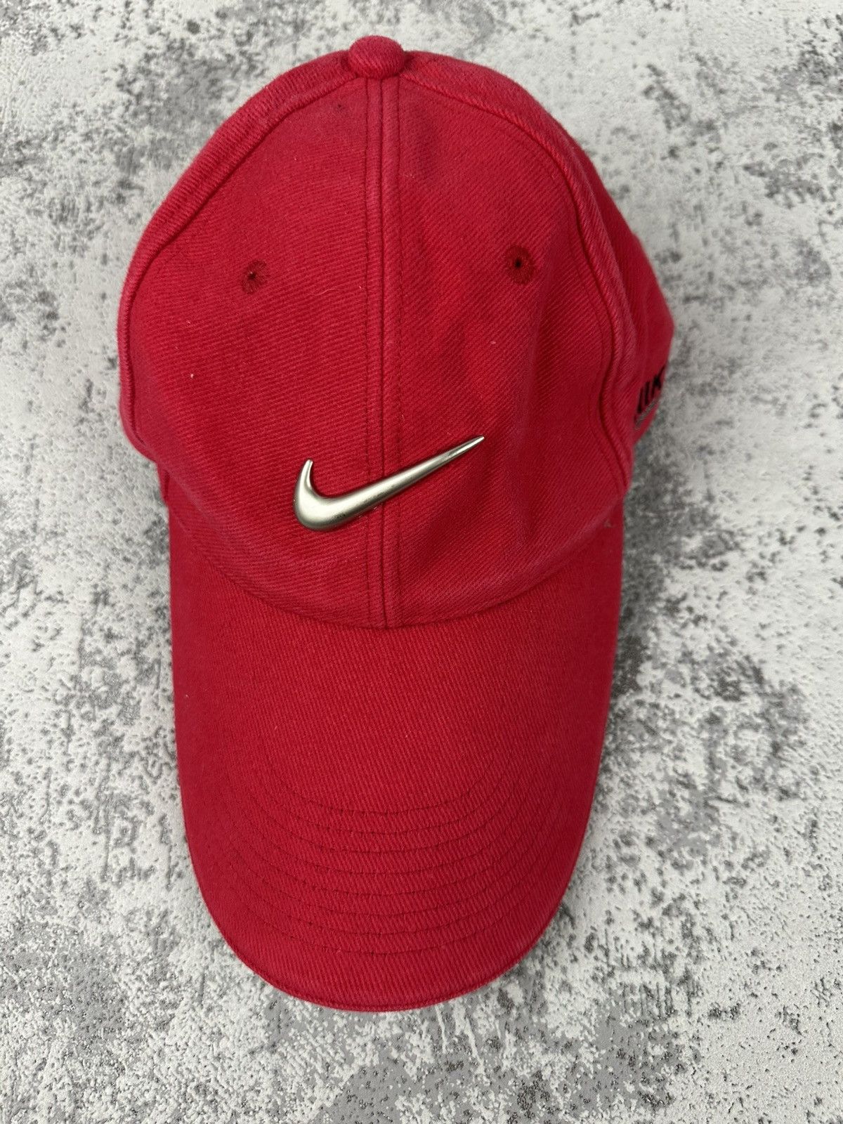 Nike Vintage Nike Metal Swoosh Strapback Red 00s Size ONE SIZE - 2 Thumbnail