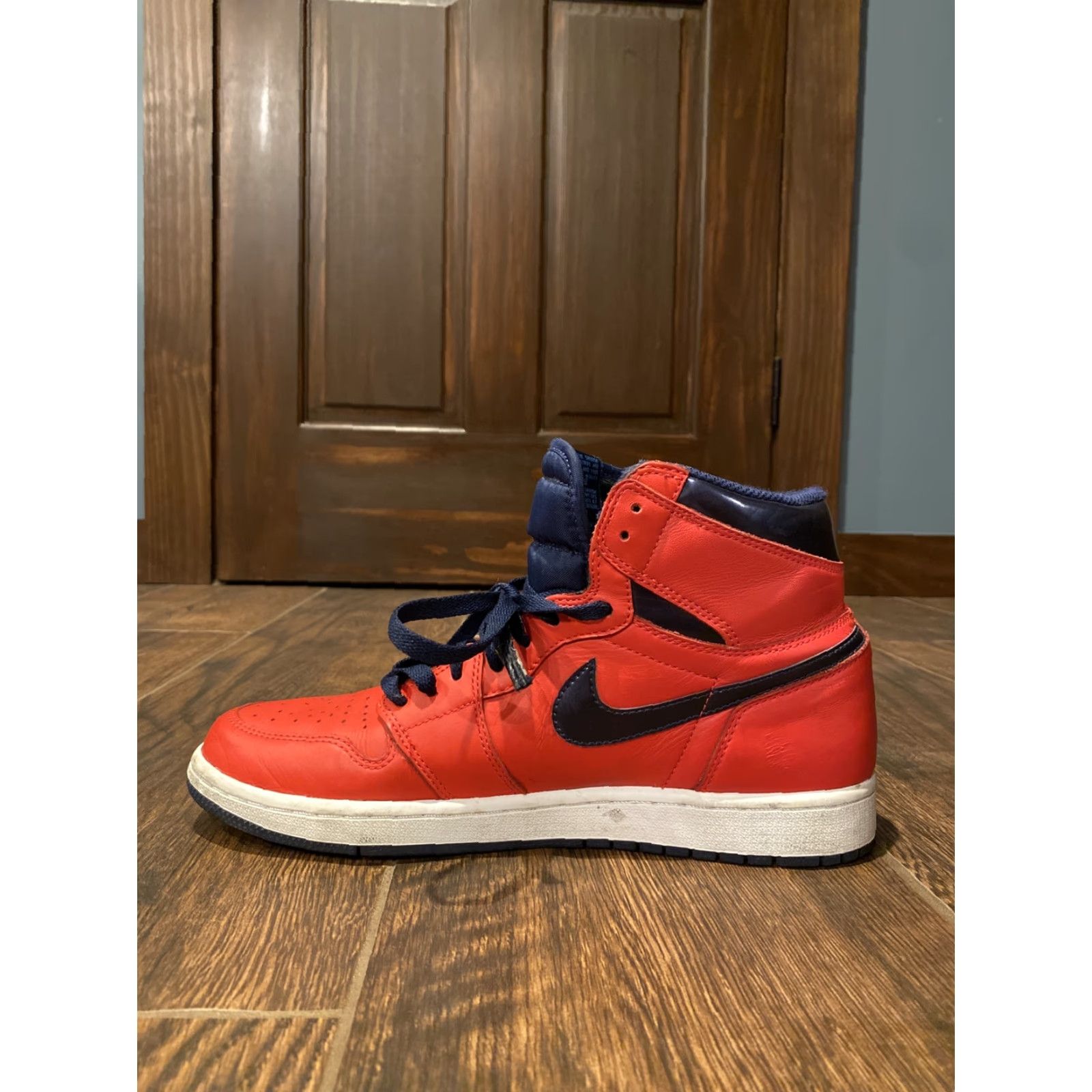 Nike Nike Air Jordan 1 Retro High David Letterman Sneaker 10 Mens Red Size US 10 / EU 43 - 6 Thumbnail