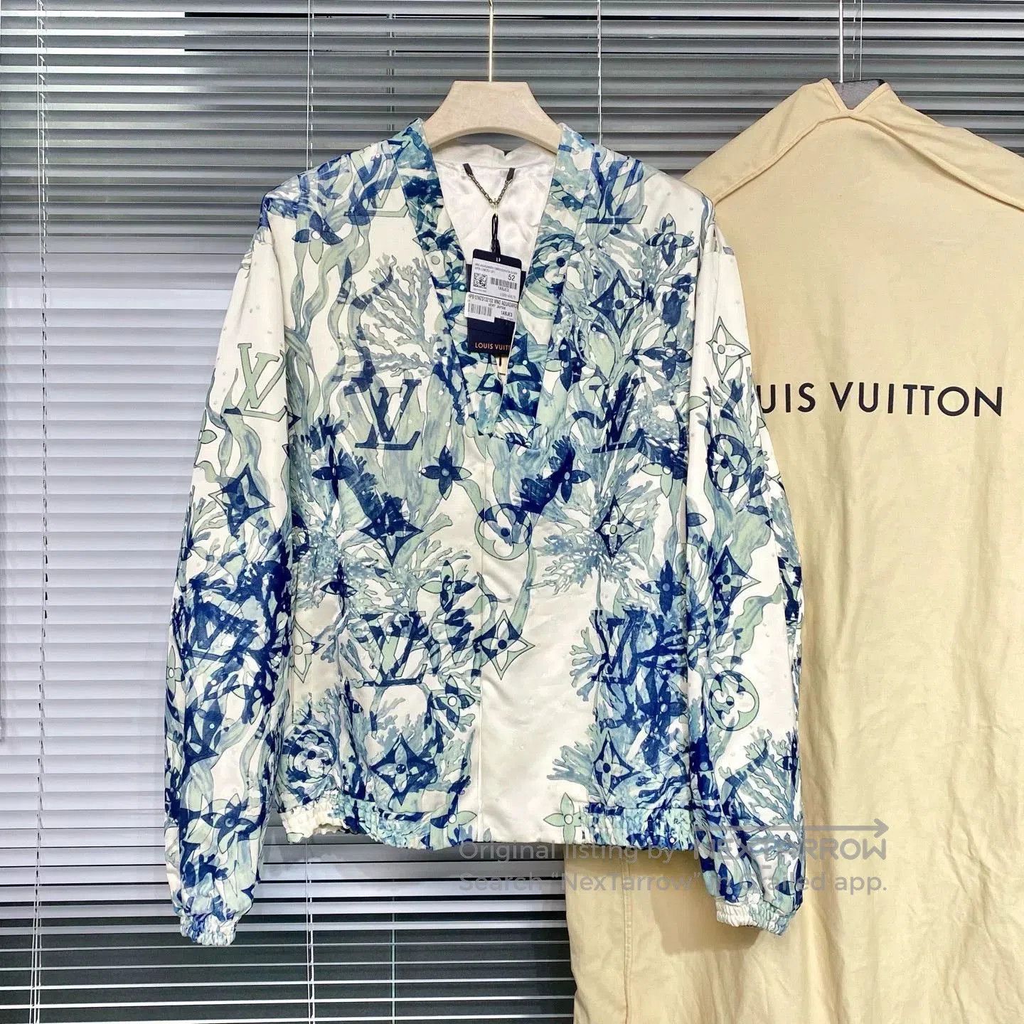 Louis Vuitton Louis Vuitton Spring 24 Sequin Print Jacket. Size US L / EU 52-54 / 3 - 1 Thumbnail