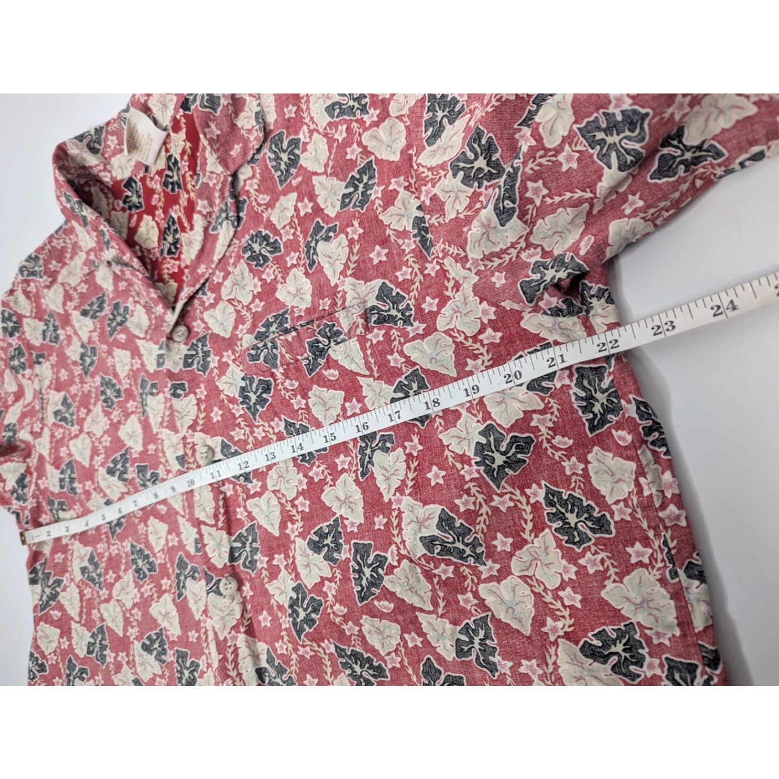 Vivobarefoot VTG Go Barefoot Camp Collar Shirt Men's L Red Hawaiian Aloha Reverse Leaf Floral Button-Up Casual Vintage Size US L / EU 52-54 / 3 - 5 Thumbnail