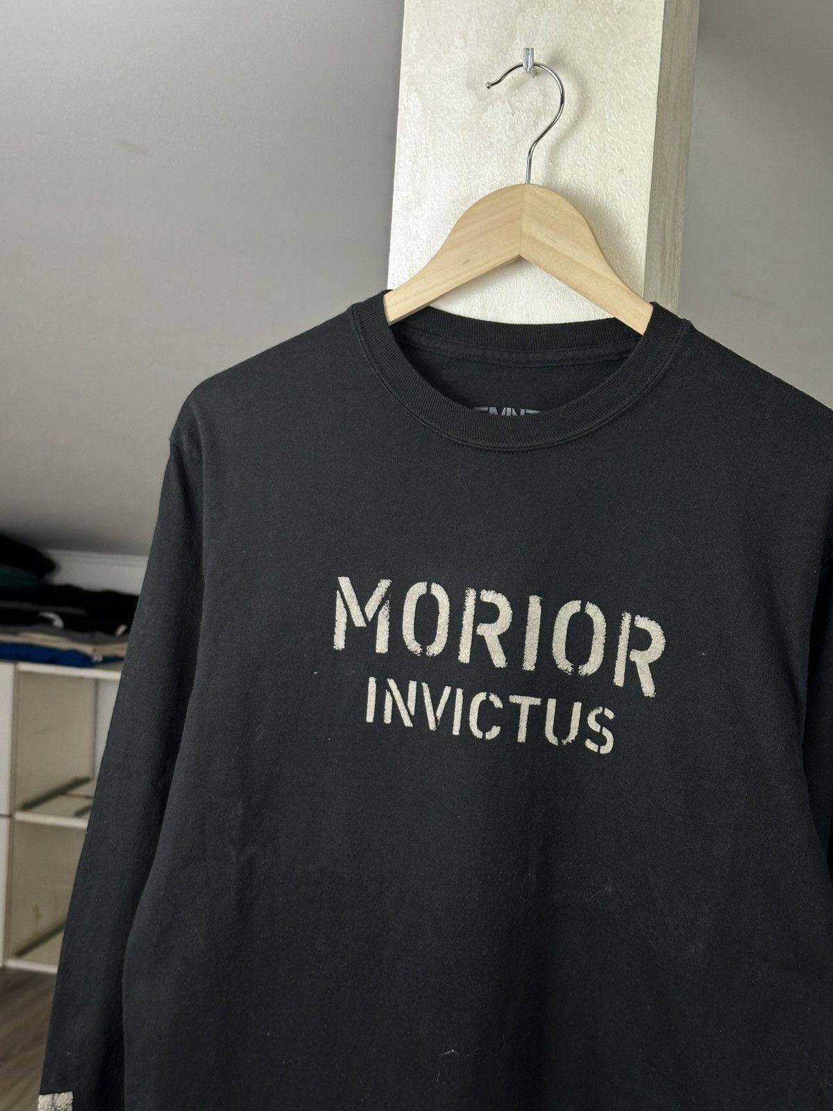 Vintage Eminem Morior Invictus Black Long Sleeve Tee Size US M / EU 48-50 / 2 - 2 Thumbnail