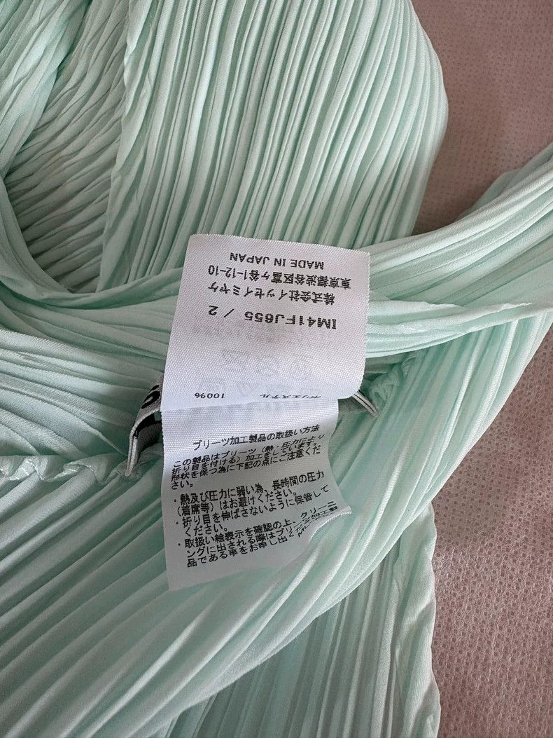 Issey Miyake Issey Miyake size:2 Light green pleated top Size XS / US 0-2 / IT 36-38 - 4 Thumbnail